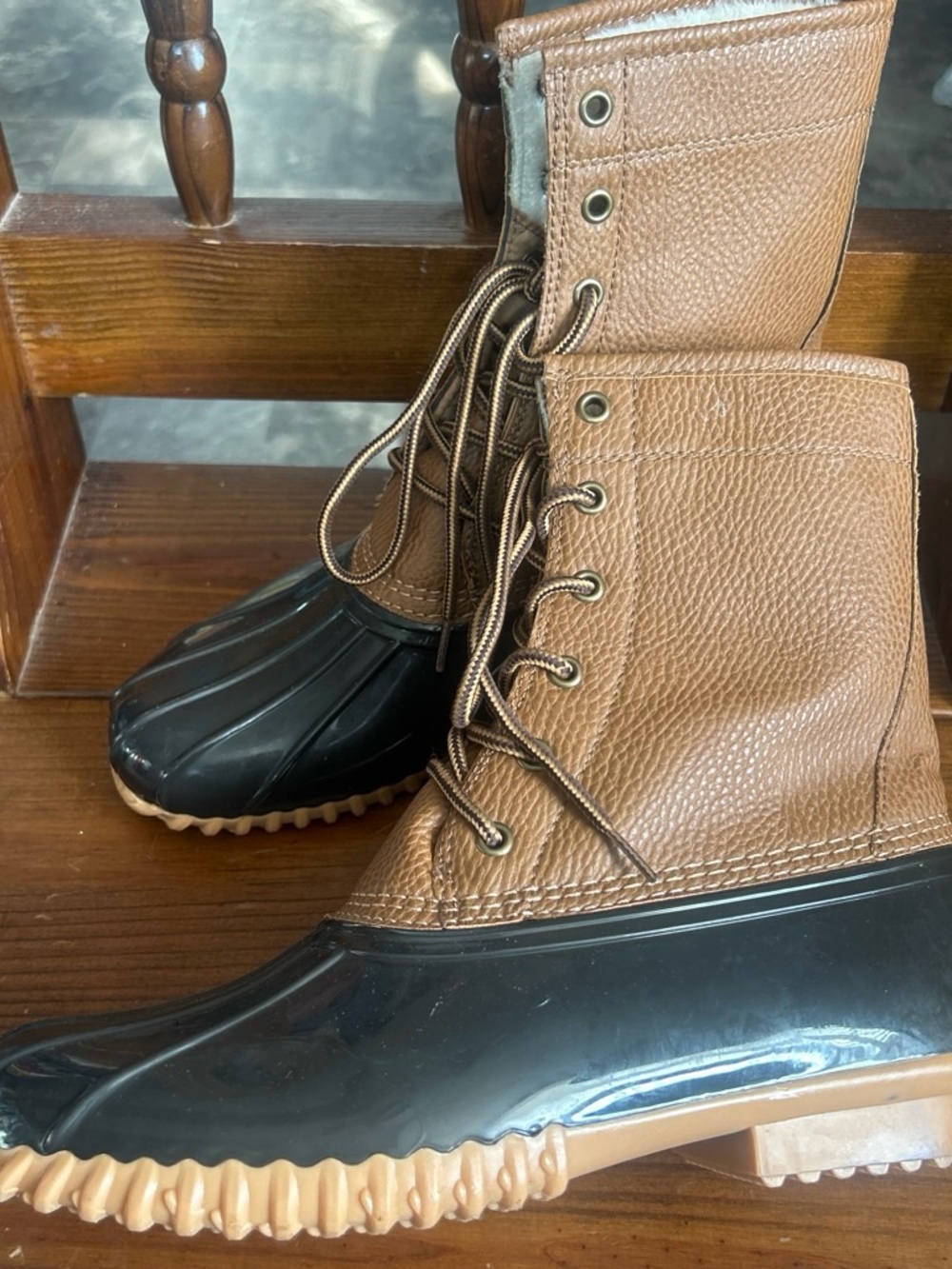 Sporto Brown and Black Lace-Up Duck Boots w Faux Fur inside